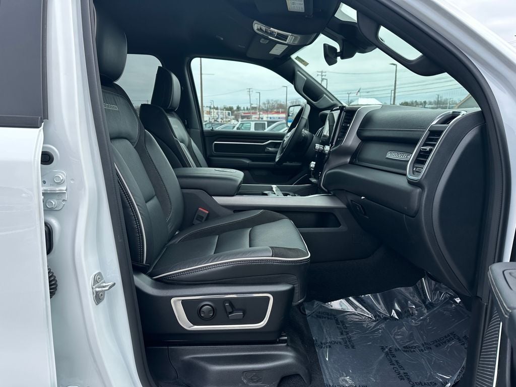 2026 RAM 1500 Laramie Crew Cab 4x4 5'7' Box