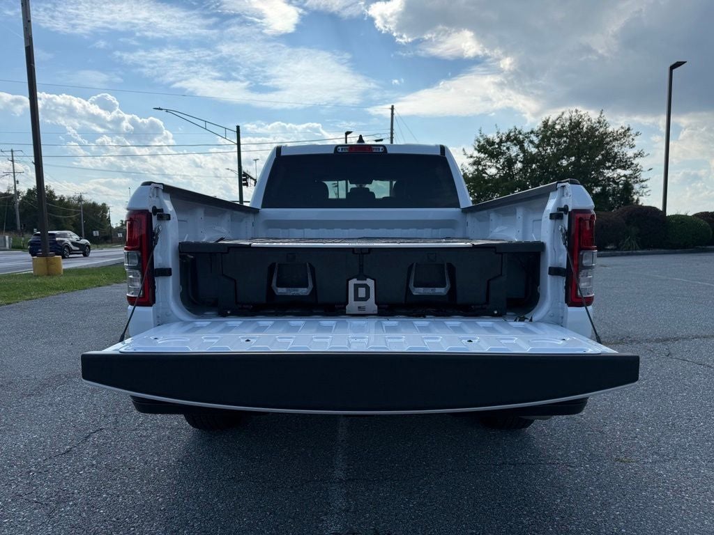 2023 RAM 1500 Tradesman Crew Cab 4x4 6'4' Box