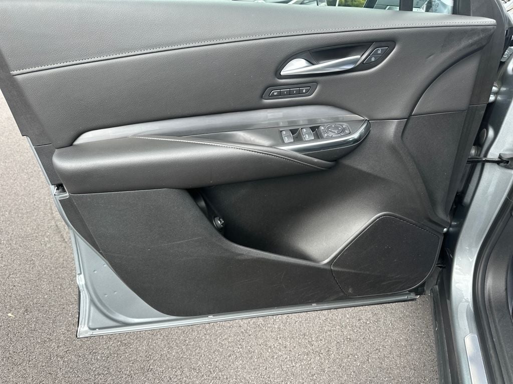 2024 Cadillac XT4 AWD Premium Luxury