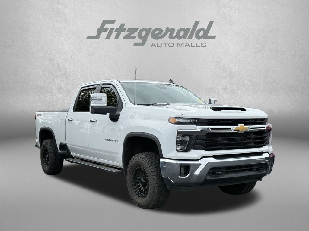 2025 Chevrolet Silverado 2500HD 4WD Crew Cab Standard Bed LT