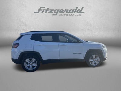2022 Jeep Compass Latitude FWD