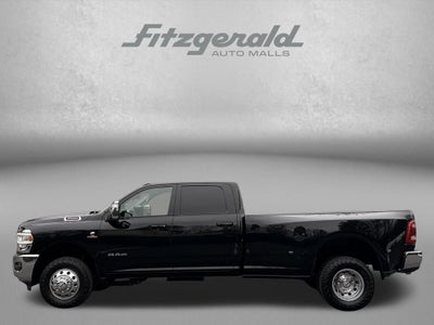 2024 RAM 3500 Laramie Crew Cab 4x4 8' Box
