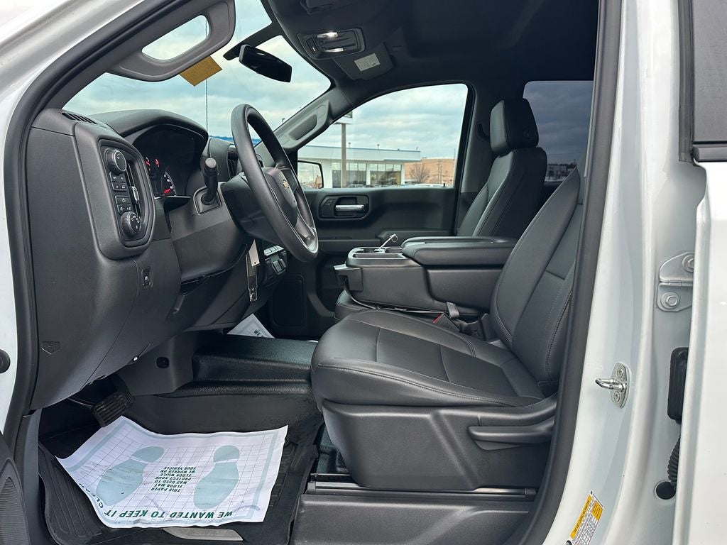 2021 Chevrolet Silverado 1500 4WD Crew Cab Standard Bed WT