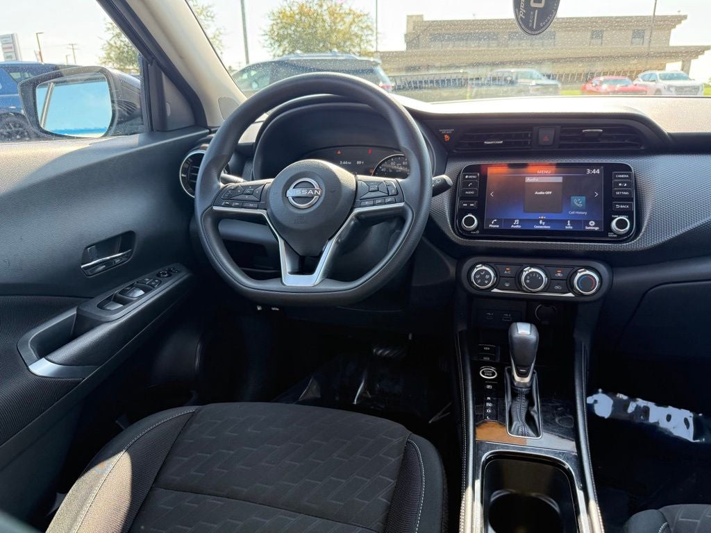 2023 Nissan Kicks SV Xtronic CVT