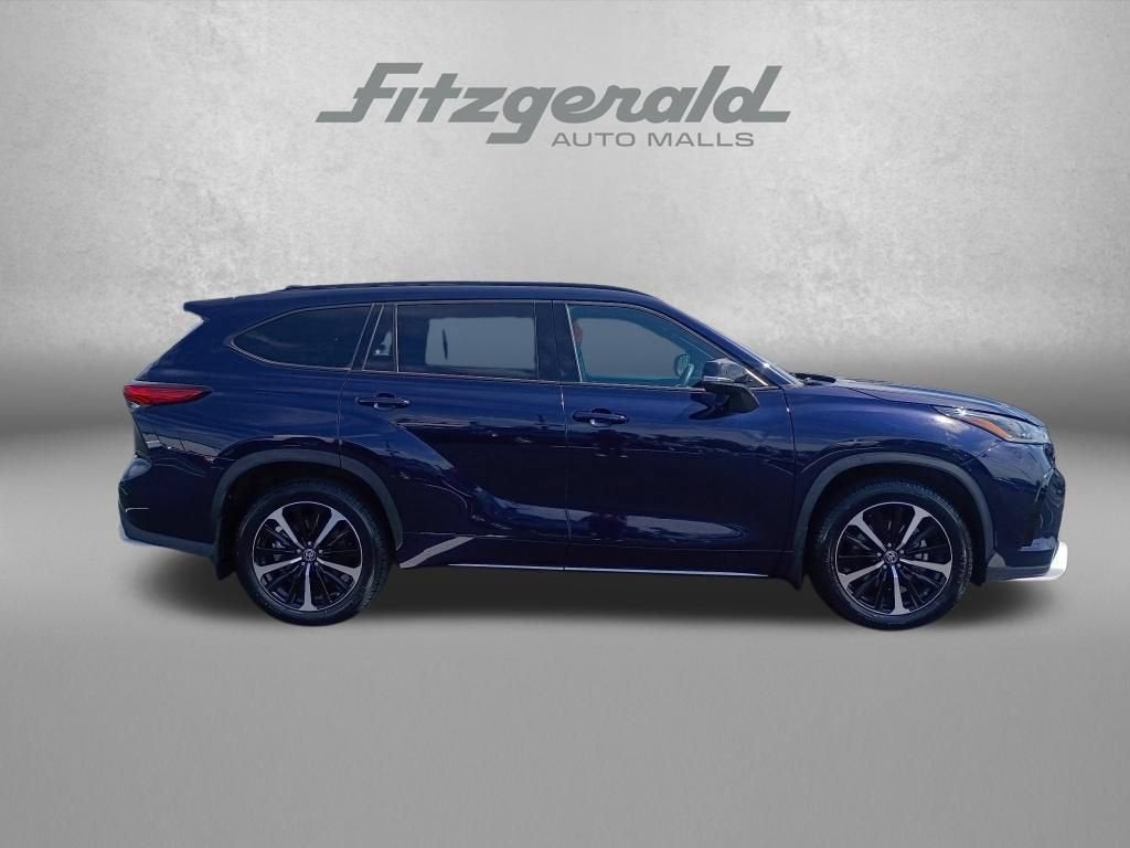 2022 Toyota Highlander XSE