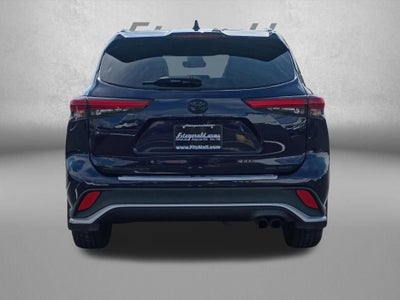 2022 Toyota Highlander XSE