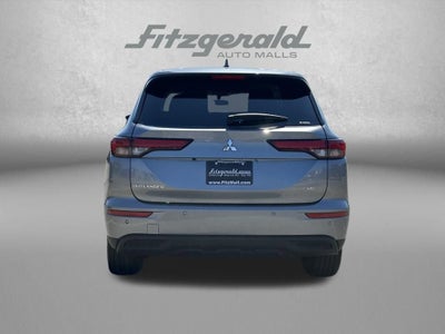 2024 Mitsubishi Outlander SE