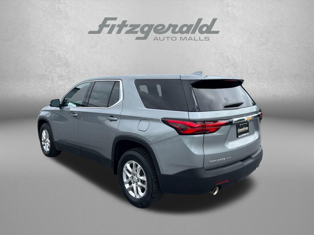 2023 Chevrolet Traverse LS