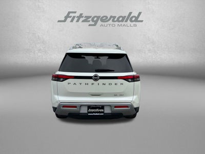 2023 Nissan Pathfinder SL