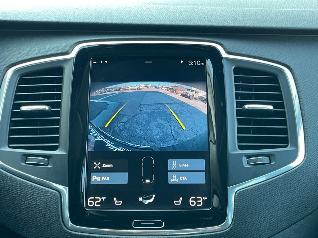 2020 Volvo XC90 Momentum