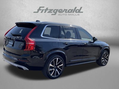 2020 Volvo XC90 Momentum