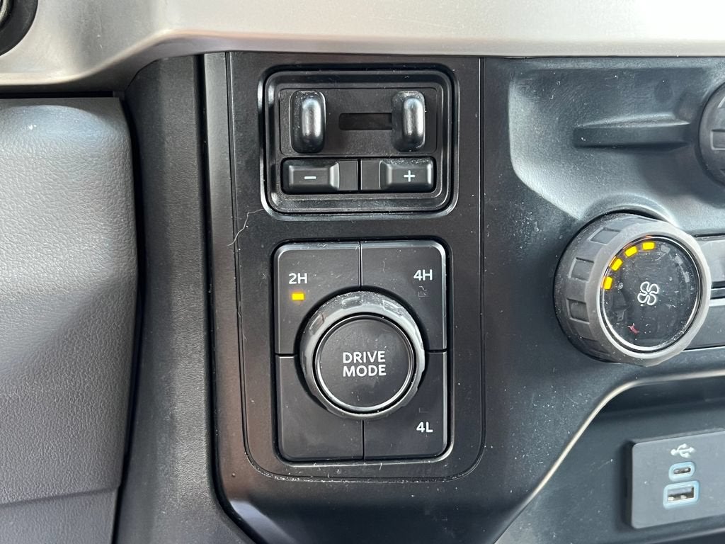 2023 Ford Super Duty F-350 DRW XL