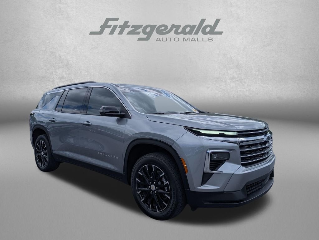 2025 Chevrolet Traverse LT