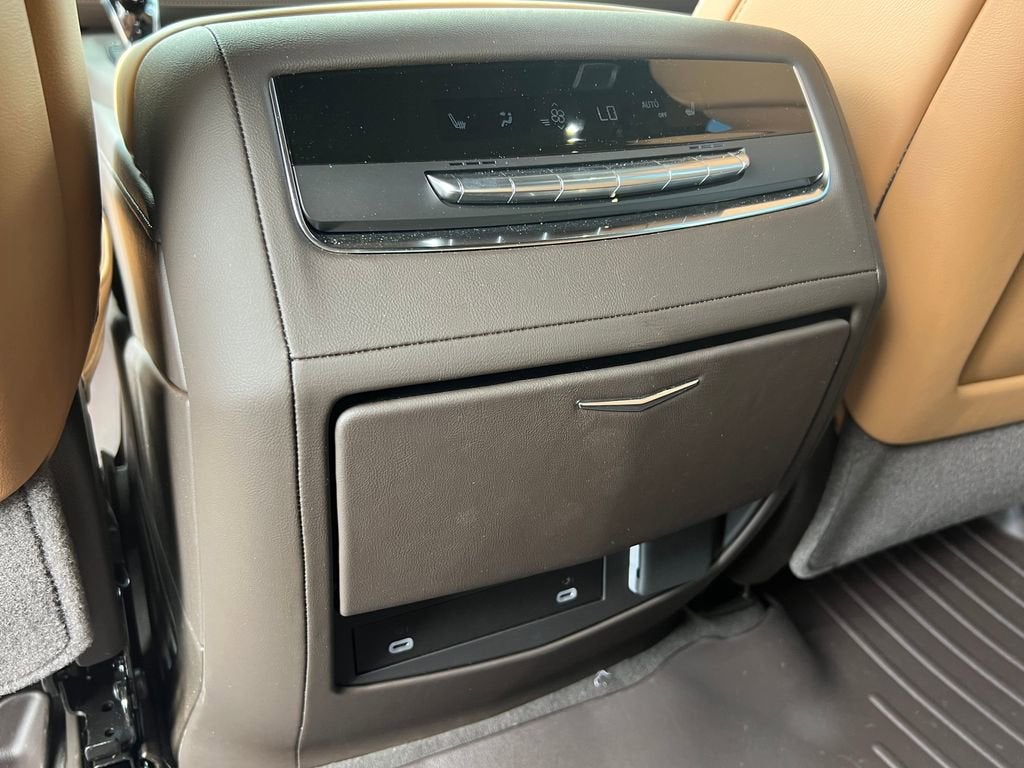 2024 Cadillac Escalade Sport