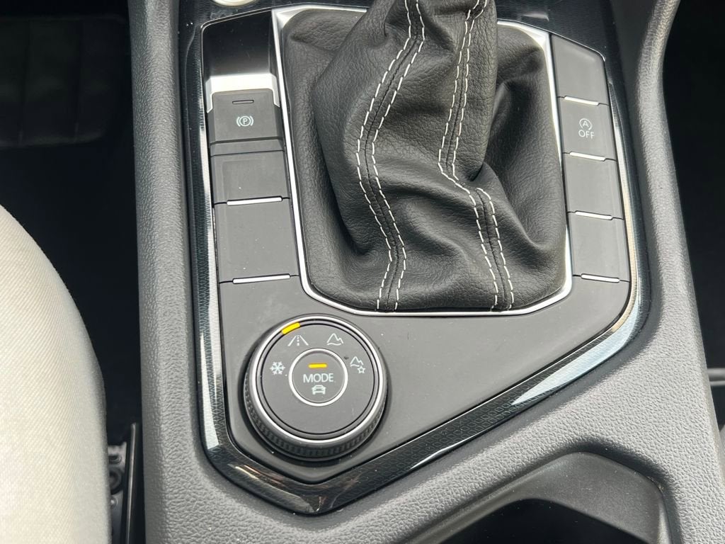 2025 Volkswagen Taos S