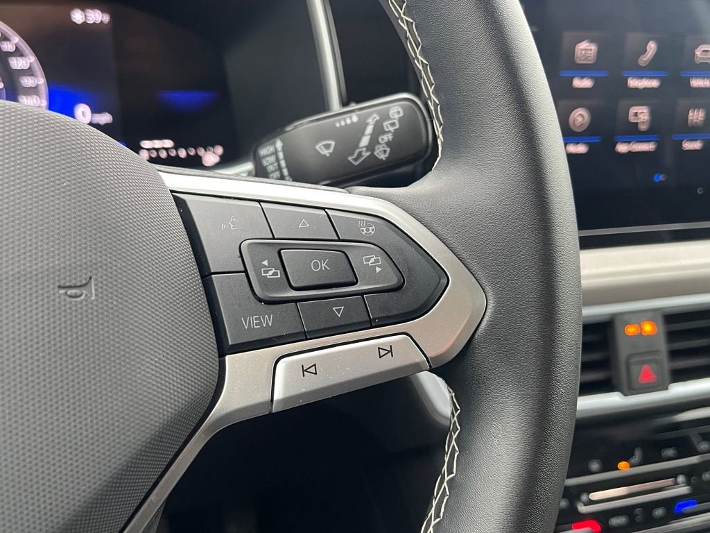 2025 Volkswagen Taos SE