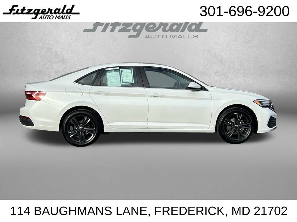 2024 Volkswagen Jetta SE