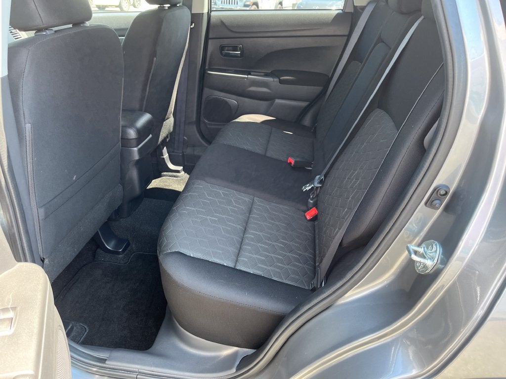 2025 Mitsubishi Outlander Sport S
