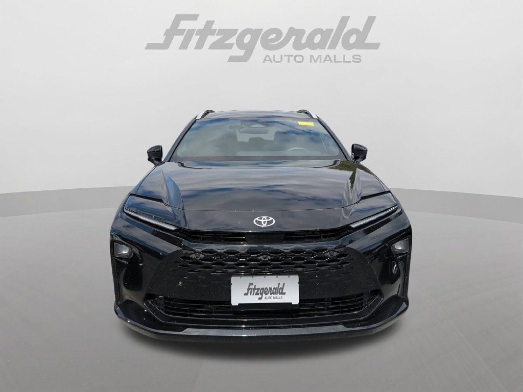 2025 Toyota Crown Signia XLE