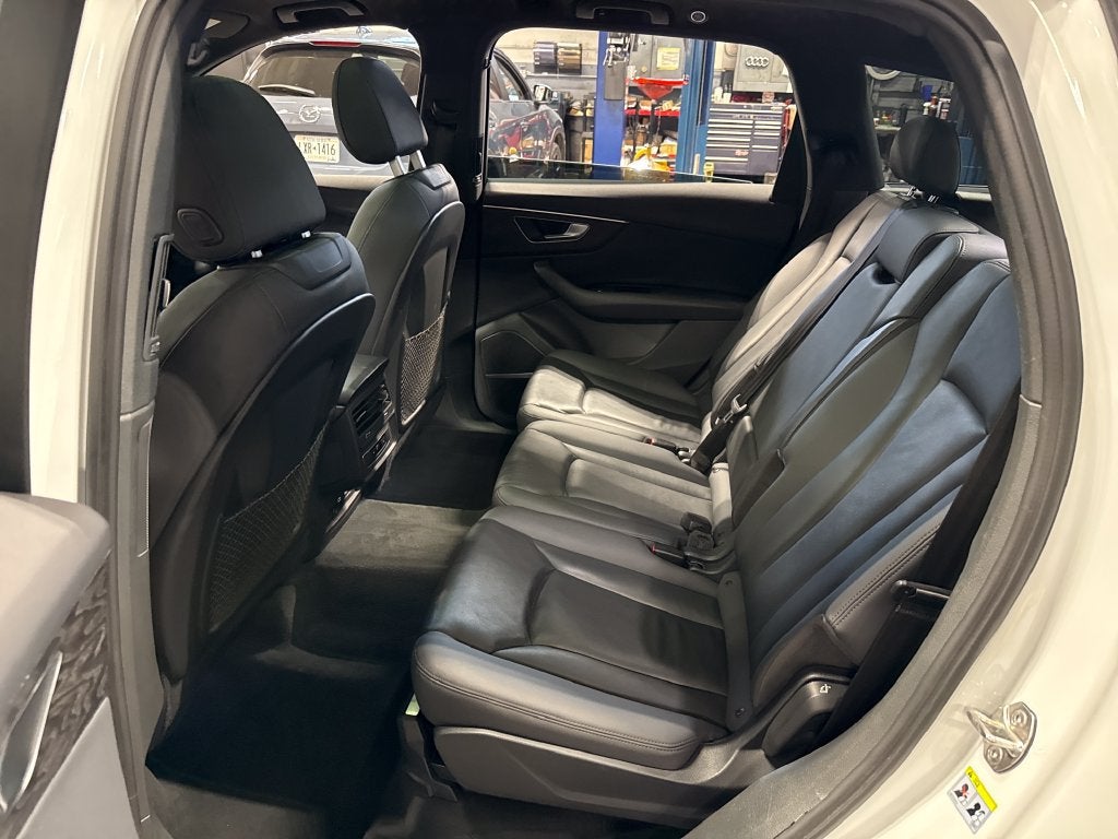 2021 Audi Q7 Premium Plus