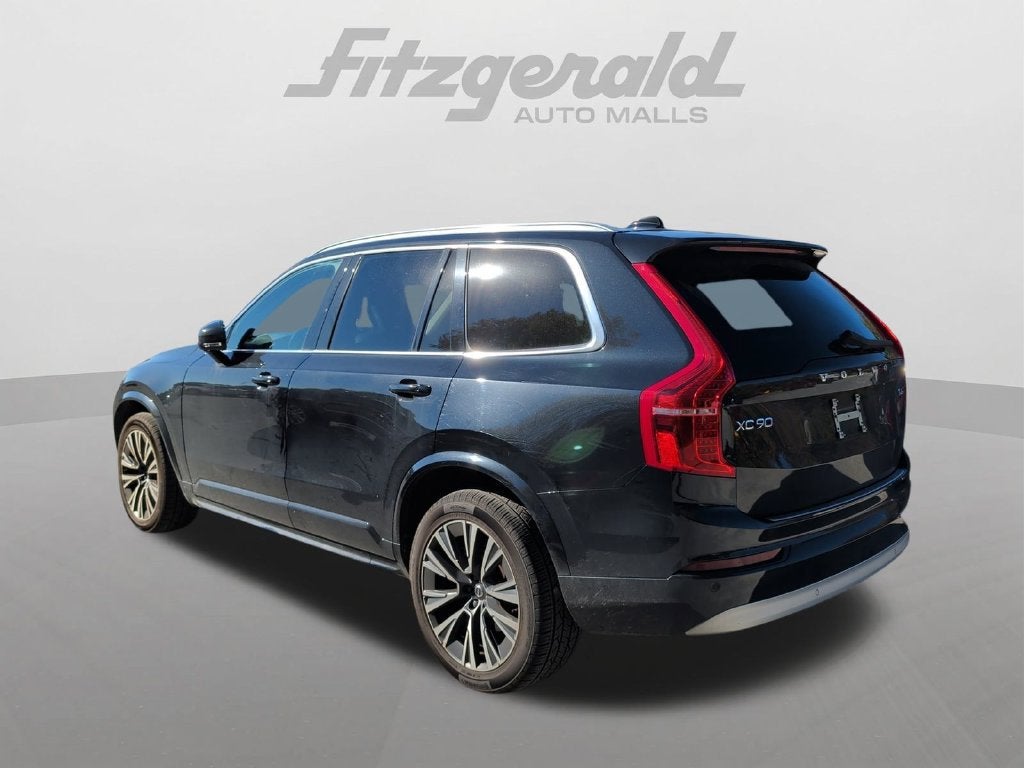 2022 Volvo XC90 Momentum
