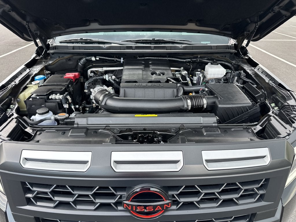 2025 Nissan Frontier Crew Cab PRO-4X 4x4