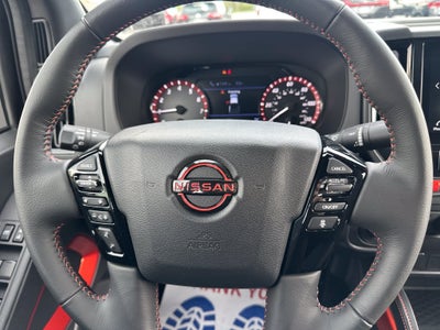 2025 Nissan Frontier Crew Cab PRO-4X 4x4