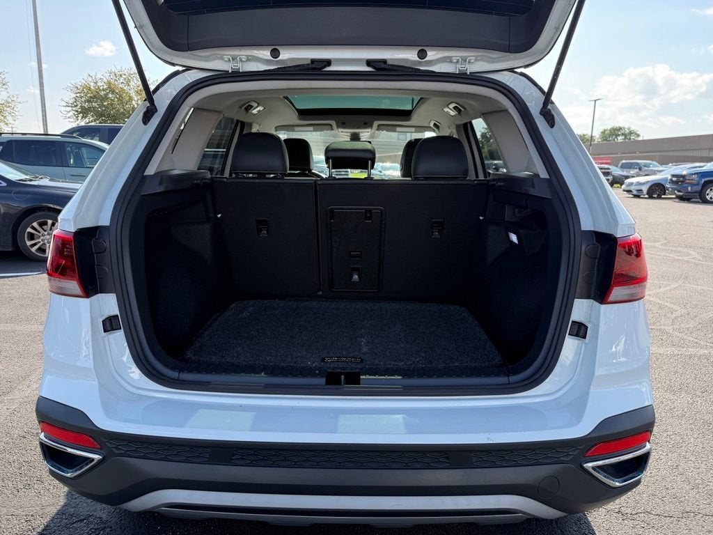 2024 Volkswagen Taos 1.5T SE