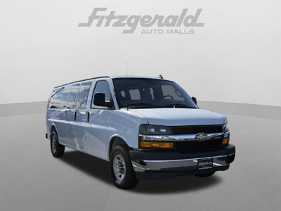 2025 Chevrolet Express 3500 LT Passenger