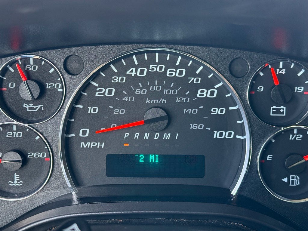 2025 Chevrolet Express 3500 LT Passenger
