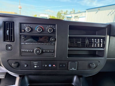 2025 Chevrolet Express 3500 LT Passenger