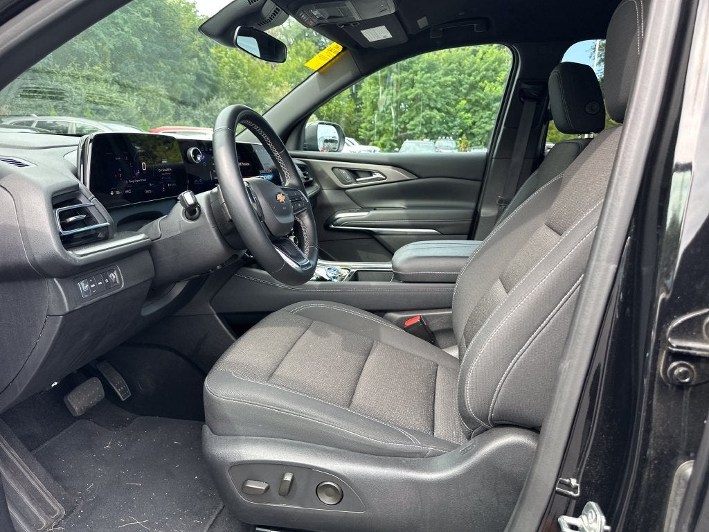 2025 Chevrolet Traverse LT 2LT
