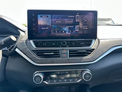 2026 Nissan Altima SV