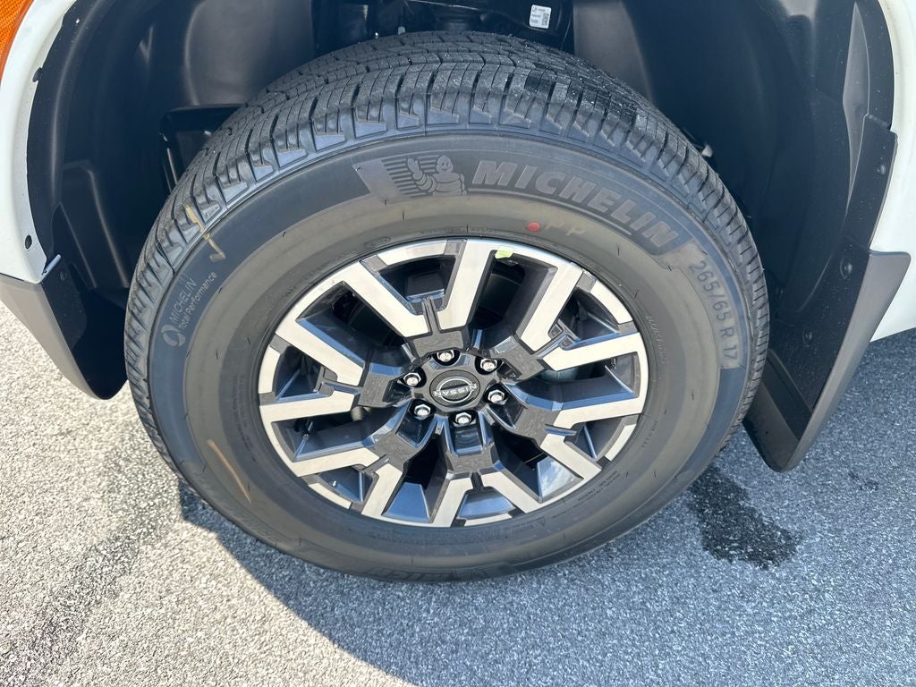 2026 Nissan Frontier Crew Cab SV