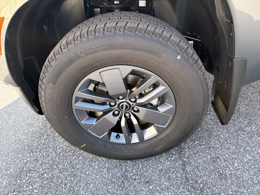 2027 Nissan Frontier Crew Cab SV