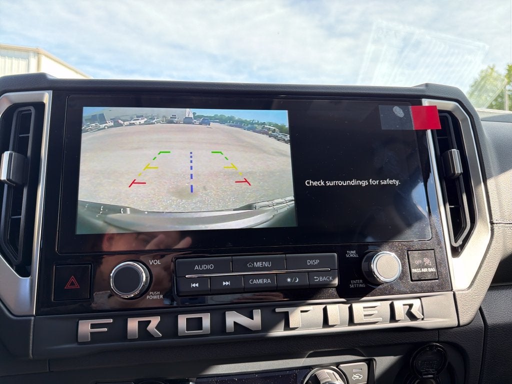 2027 Nissan Frontier Crew Cab SV