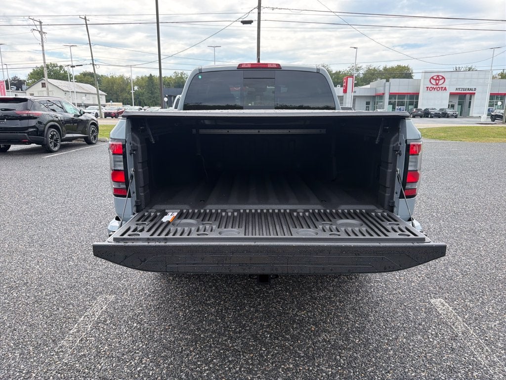 2027 Nissan Frontier Crew Cab SV