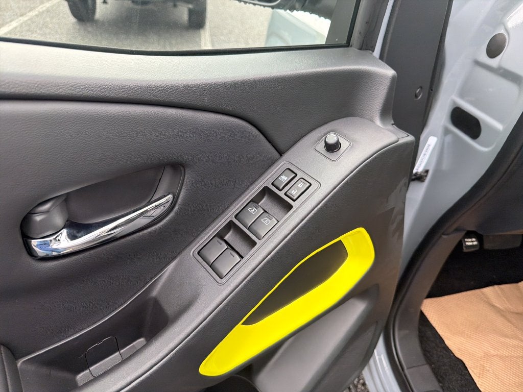 2027 Nissan Frontier Crew Cab SV