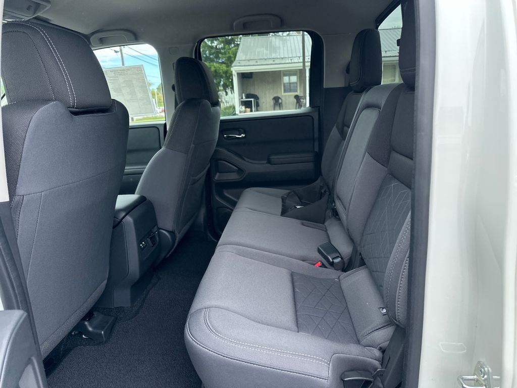 2026 Nissan Frontier Crew Cab SV