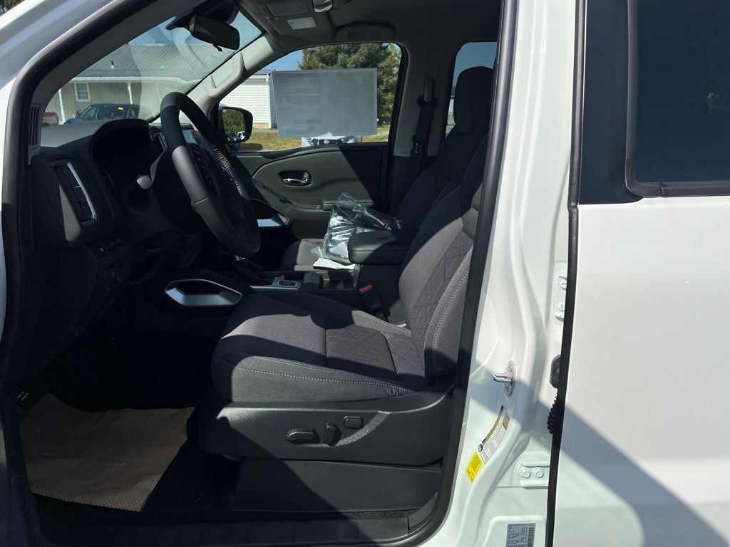 2026 Nissan Frontier Crew Cab SV