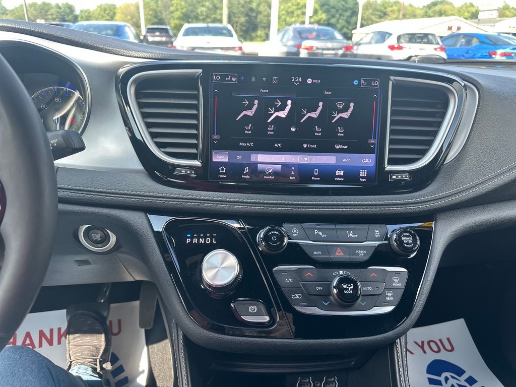 2025 Chrysler Pacifica Limited