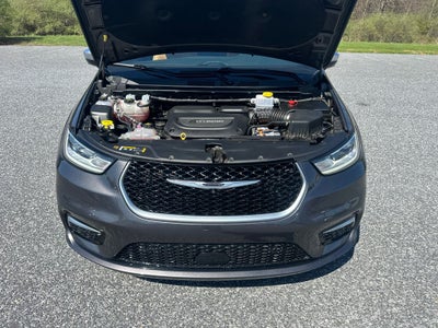 2023 Chrysler Pacifica Hybrid Pinnacle