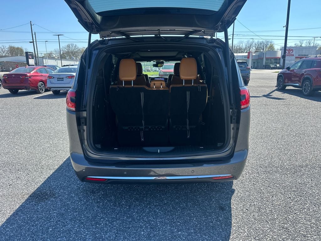 2023 Chrysler Pacifica Hybrid Pinnacle