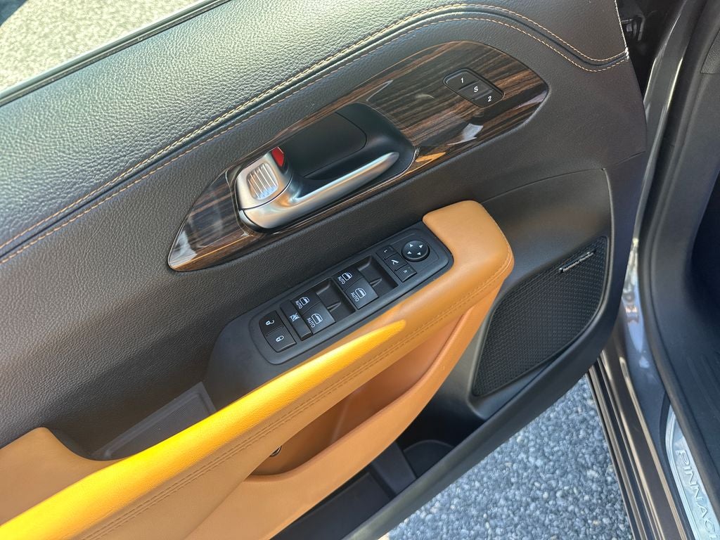 2023 Chrysler Pacifica Hybrid Pinnacle
