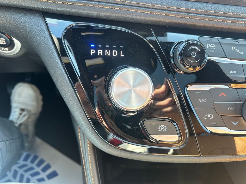 2023 Chrysler Pacifica Hybrid Pinnacle