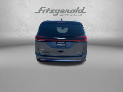 2023 Chrysler Pacifica Hybrid Pinnacle