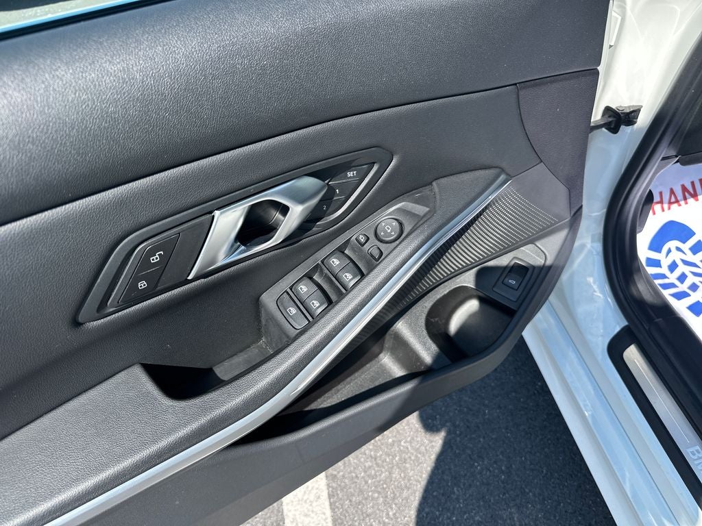 2025 BMW 3 Series 330i