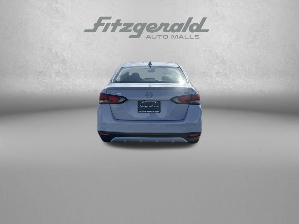 2025 Nissan Versa SR