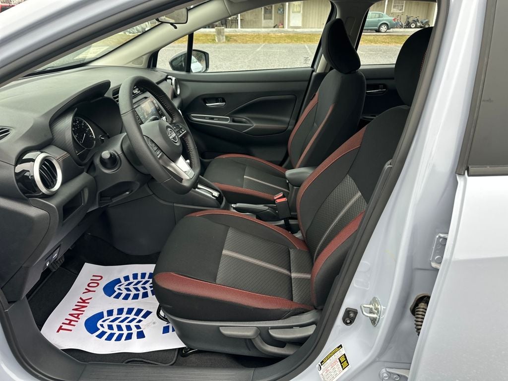 2025 Nissan Versa SR