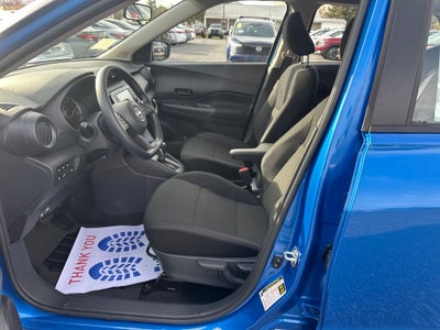 2025 Nissan Kicks Play S